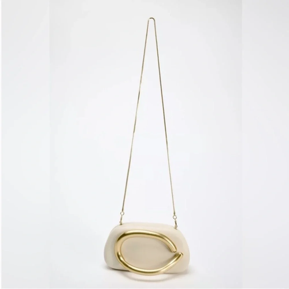 Zara Cream Clutch with Gold Detail - Picture 4 of 5